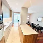 Marques De Pombal Flat A Great Locations Center