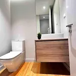 Marques De Pombal Flat A Great Locations Center * Lisbona