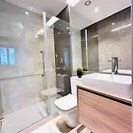 Marques De Pombal Flat A Great Locations Center Appartamento Lisbona