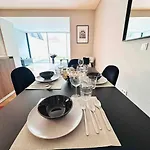 Appartamento Marques De Pombal Flat A Great Locations Center
