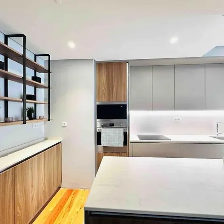 Marques De Pombal Flat A Great Locations Center *